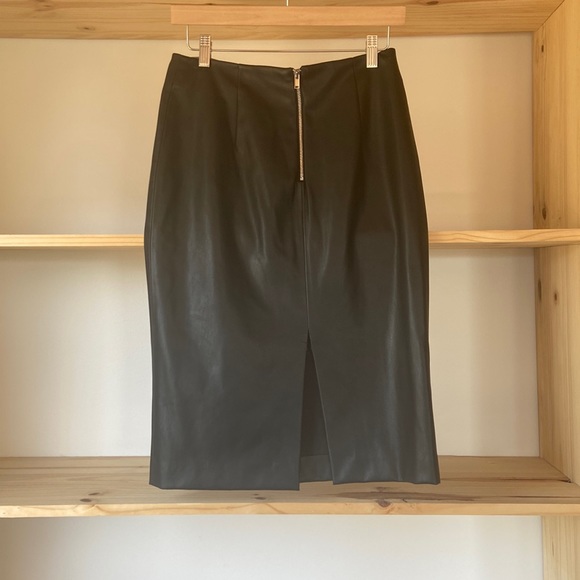 Zara Faux Leather Skirt - Picture 2 of 4